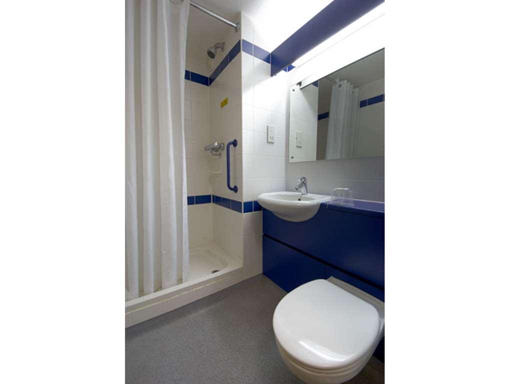 Travelodge Liverpool Docks Pokoj fotografie